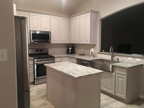 Need help choosing a color for my walls in the kitchen.