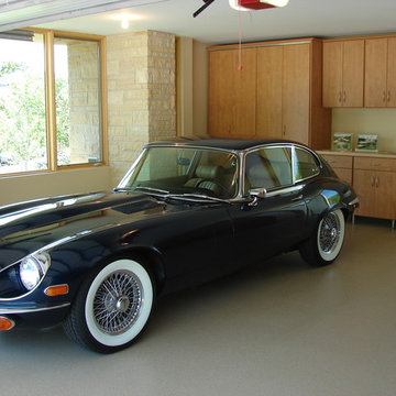 Maple Melamine Garage in Mendota Heights