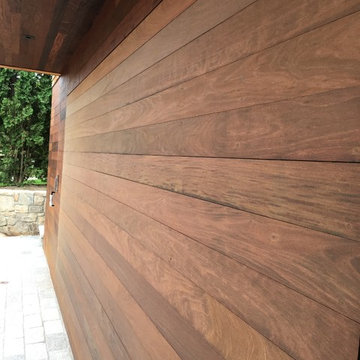Flushmount garage door