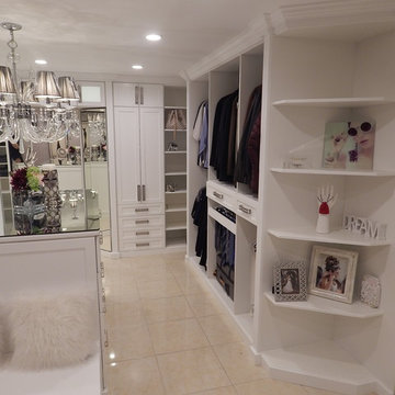 White Mirrored Walk In