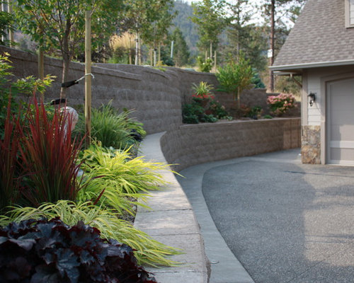 Country Sloped Driveway Design Ideas, Renovations & Photos