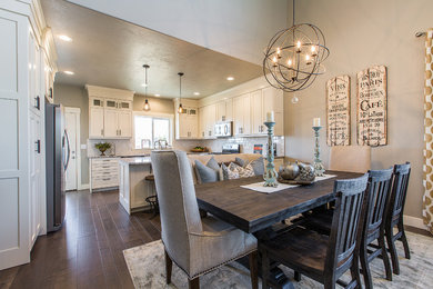 Dining room - craftsman dining room idea in Salt Lake City