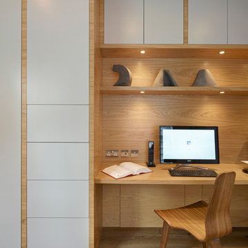 Crown Cut Oak and Painted Office