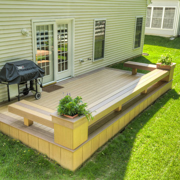 AZEK deck with benches