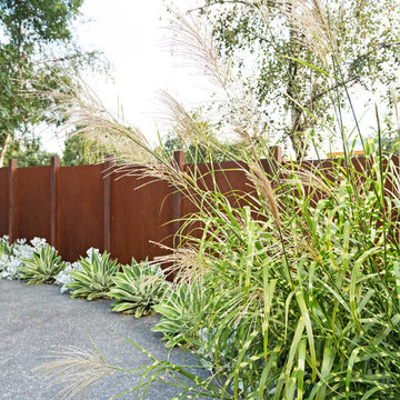 Circle pool garden Hawthorn