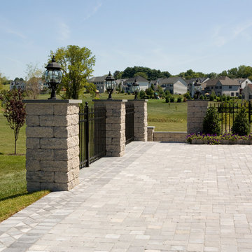EP Henry Walkway and Driveway with Beautiful Landscaping