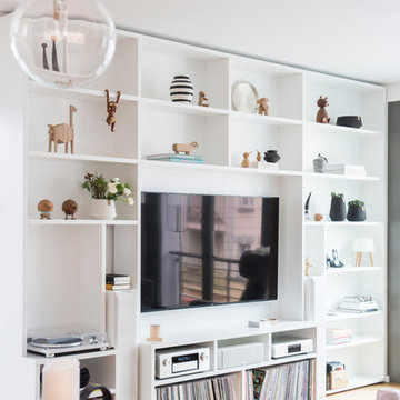 GANTZ Wohnwand nach Maß mit integriertem TV und HiFi