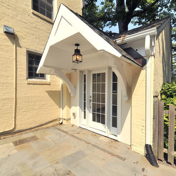 Byrnes Garage to Mudroom Conversion