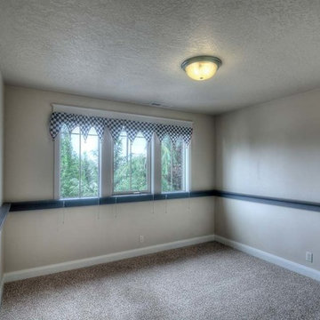 339 W Producer Dr in Paramount