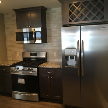 Home Bars, Bonus Rooms & Features