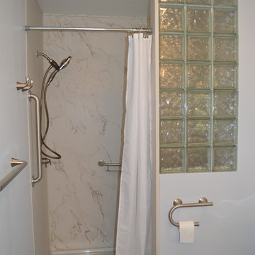 Carlisle Universal Design Master Bath