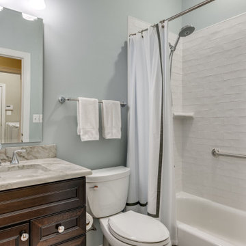 Updated Traditional Family Room w/ Bath & Kitchen Remodel- Haymarket, VA