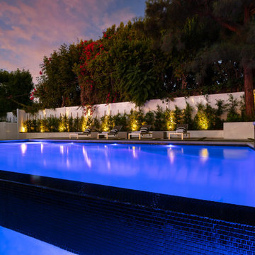 Tampa Ave, Tarzana