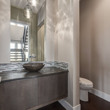 Praise Modern Acreage on Golf Course