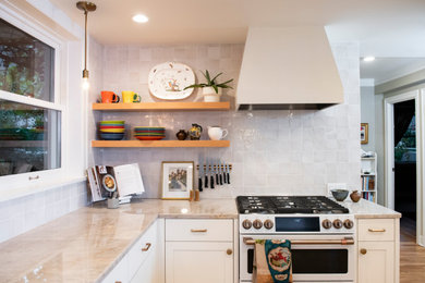 Kitchen photo in Portland