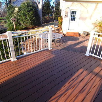 Azek deck with Aluminum rail