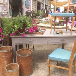 Tables and chairs - Furniture