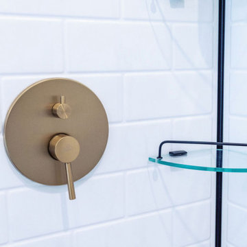 Evanson Shower Detail