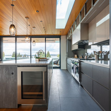 KIRKLAND KITCHEN DESIGN & PEDINI CABINETRY