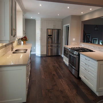 Glencrest Transitional Kitchen