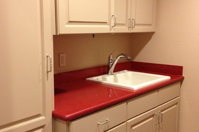 Laundry room - traditional laundry room idea in San Francisco