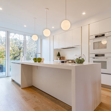 White Minimalist Kitchen