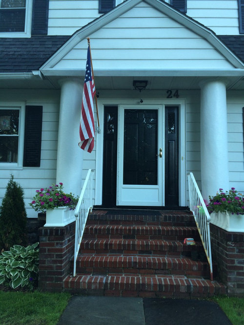 Should Side Lights Match Door