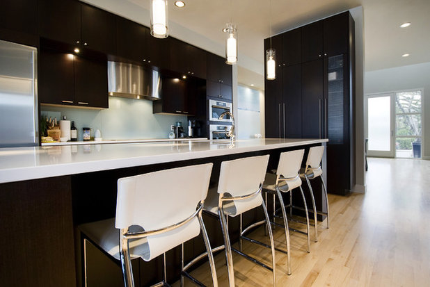 Contemporary Kitchen by Fifth Element Homes
