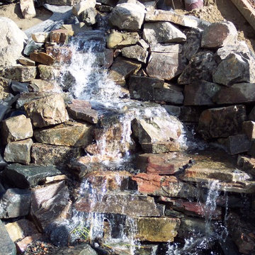 Drilled Fountain Boulder Rocks Pondless waterfeatures