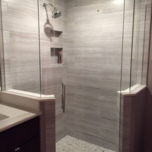 Jack/Meg Bathroom
