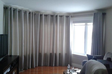 Inspiration for a timeless living room remodel in Toronto