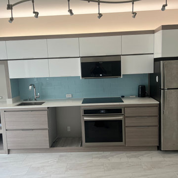Kitchen Remodeling Done in a Two-Tone Color