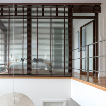 Contemporary Stylish living room, Redmond, WA