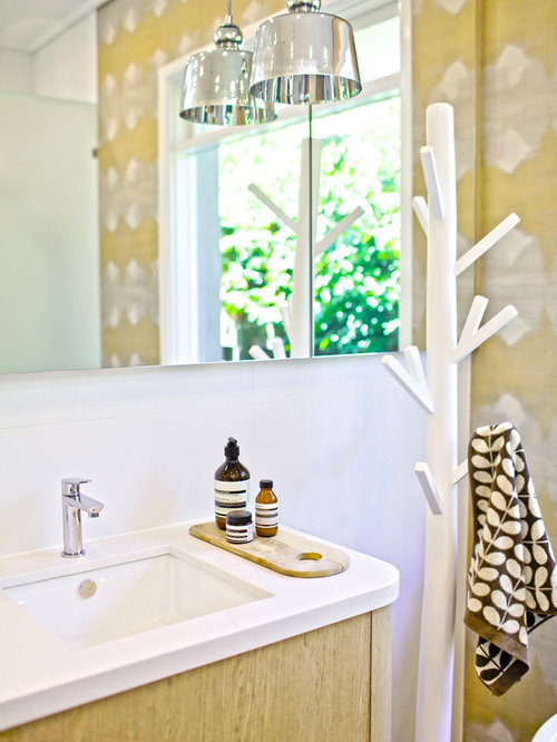 Best Towel Tree Design Ideas & Remodel Pictures Houzz