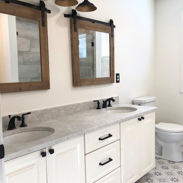 Hampton Beach Bathroom Refresh