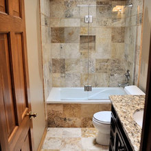 Upstairs Bath (7 Morningsong)