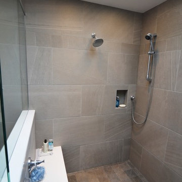 Modern Naperville Bath in Cool Tones