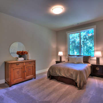 Greater Seattle Area | Roma Secondary Bedroom