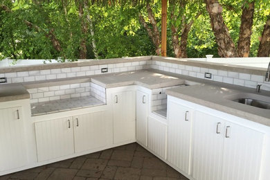 Example of a classic patio design in Chicago