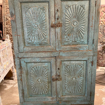 Rustic Farmhouse Furniture