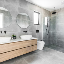 Bathroom - Upstairs
