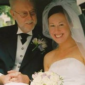 Deirdre Holly's photo