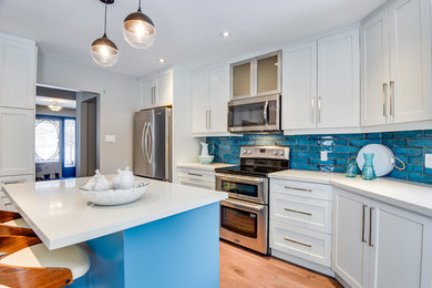 Trendy kitchen photo in Toronto