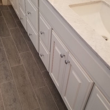 Currie Bathroom