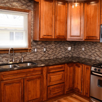 Portage Indiana, Haas Signature Maple Kitchen