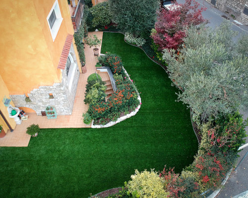 Bellissimo giardino in erba sintetica con filo memory a brescia Erba sintetica brescia