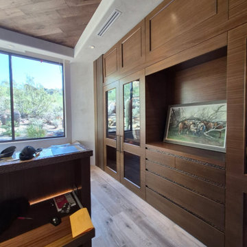 Sapelle Scotch Bar & Bedroom