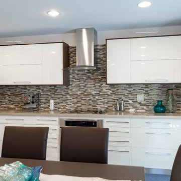 Beige high-gloss kitchen in Toronto