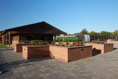 Photo of a contemporary landscaping in Portland.