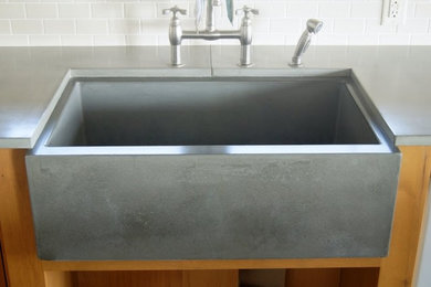 Home design - contemporary home design idea in Seattle